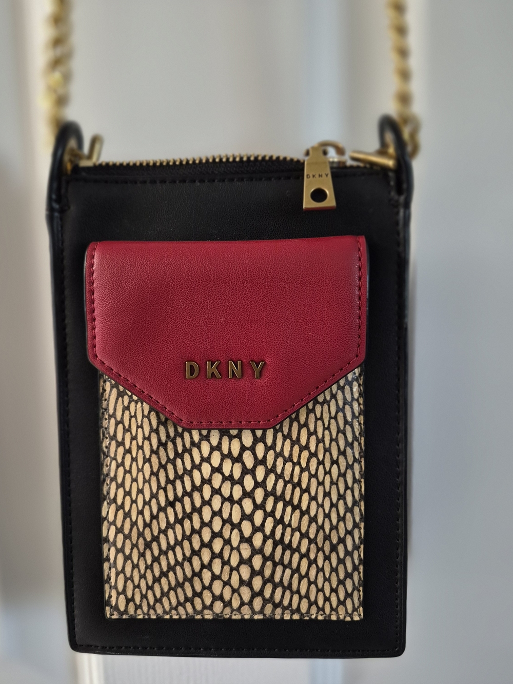DKNY Black Leather Crossbody Bag Phone Holder Wallet